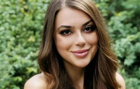 zoe roe age|Zoe Roe – Bio, Age & Family Life